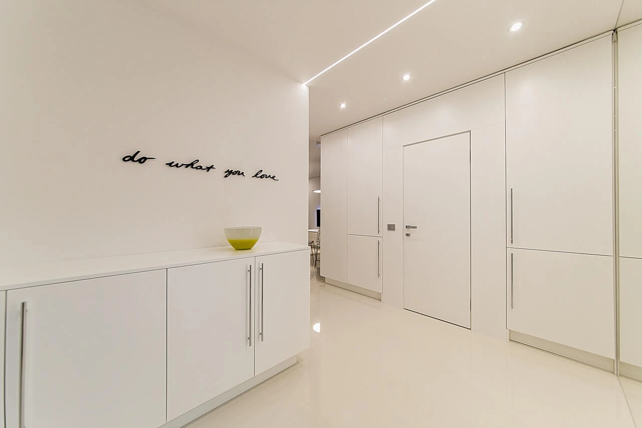 interiorna bqla vrata интериорна бяла врата